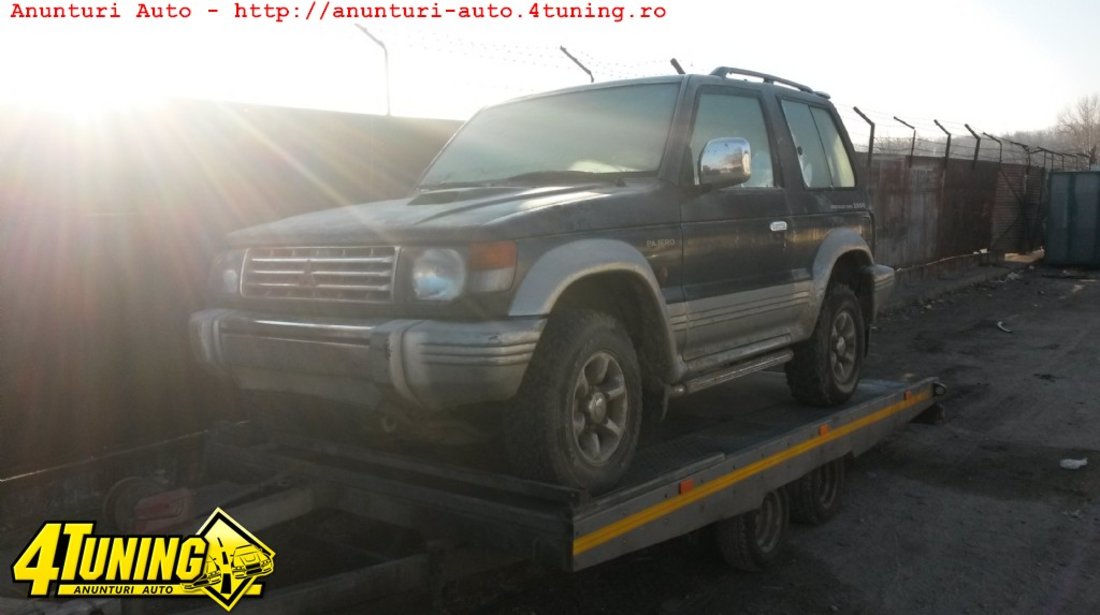 Dezmembrez mitsubishi pajero