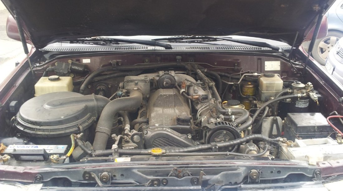 Dezmembrez motor 4 2 turbo diesel Toyota Landcruiser J100