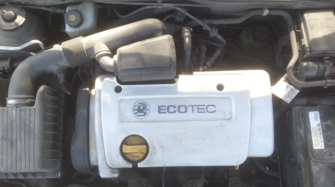 Dezmembrez motor opel astra g 1.6i 2001