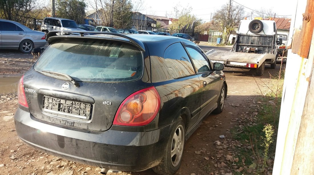 Dezmembrez Nissan Almera 2.2dci