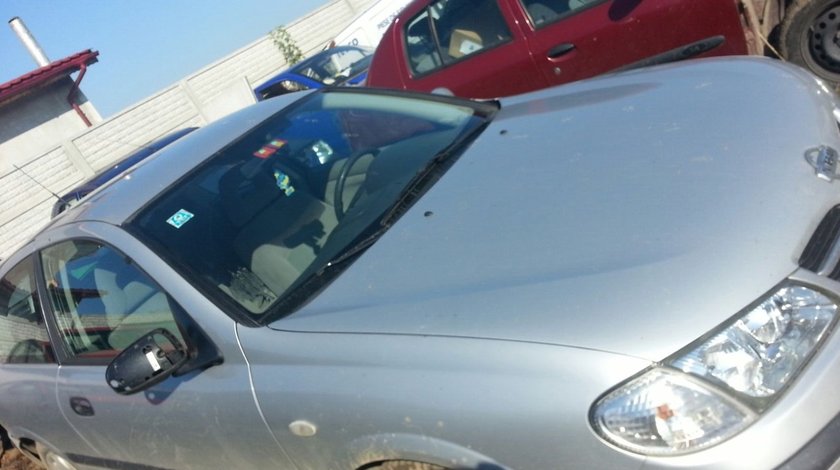 dezmembrez nissan almera an 2002 motor 2.2 disel