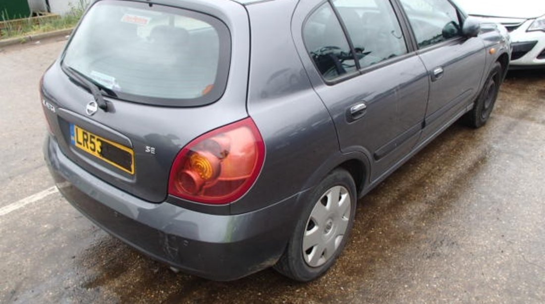 Dezmembrez Nissan Almera din 2003 1.5b,