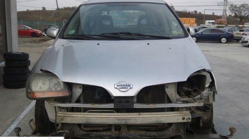 Dezmembrez Nissan Almera Tino 2 2d 114cp An 2002