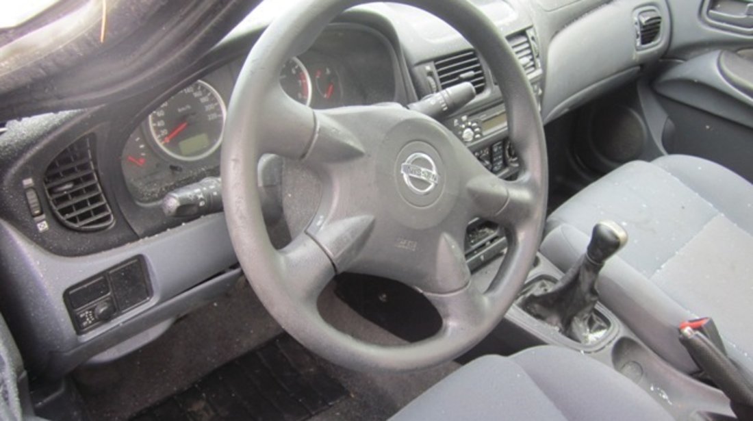 Dezmembrez Nissan Almera