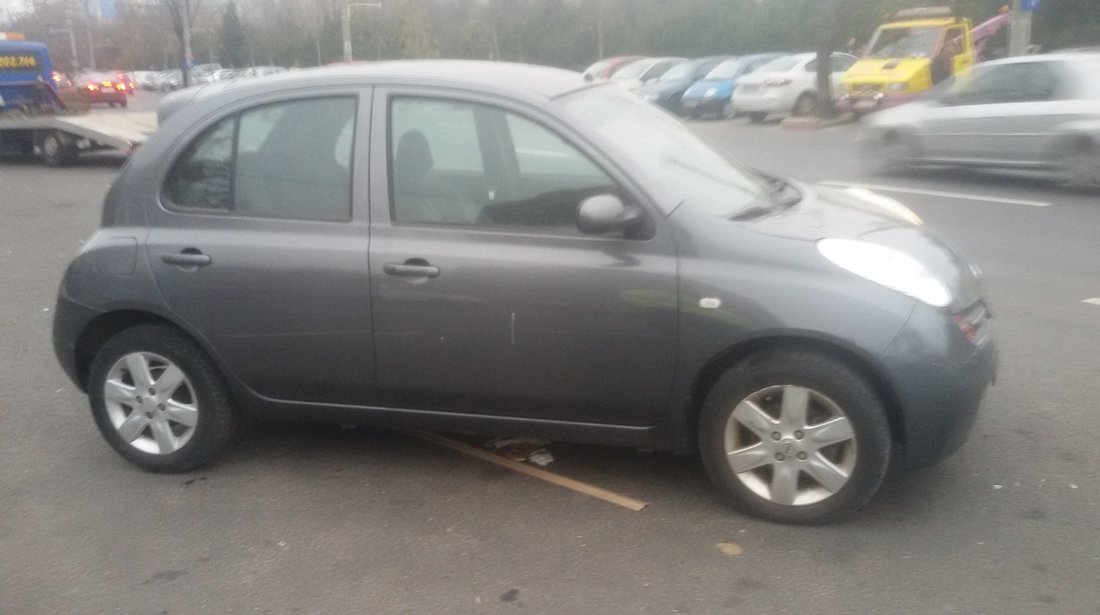 Dezmembrez Nissan Micra