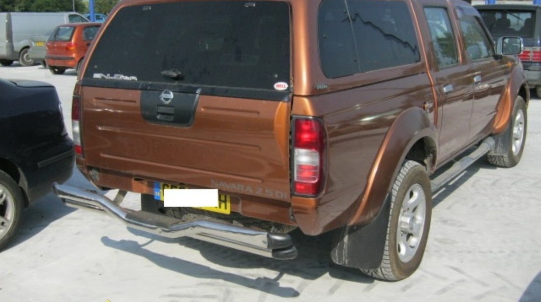 Dezmembrez Nissan Navara din 2005 2 5d