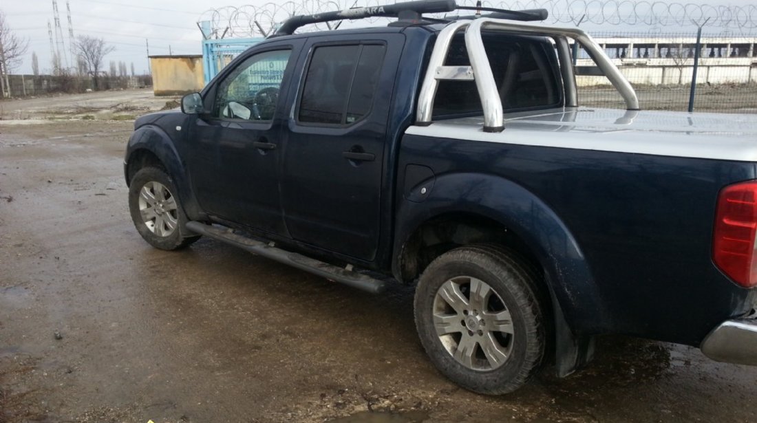 Dezmembrez Nissan navara