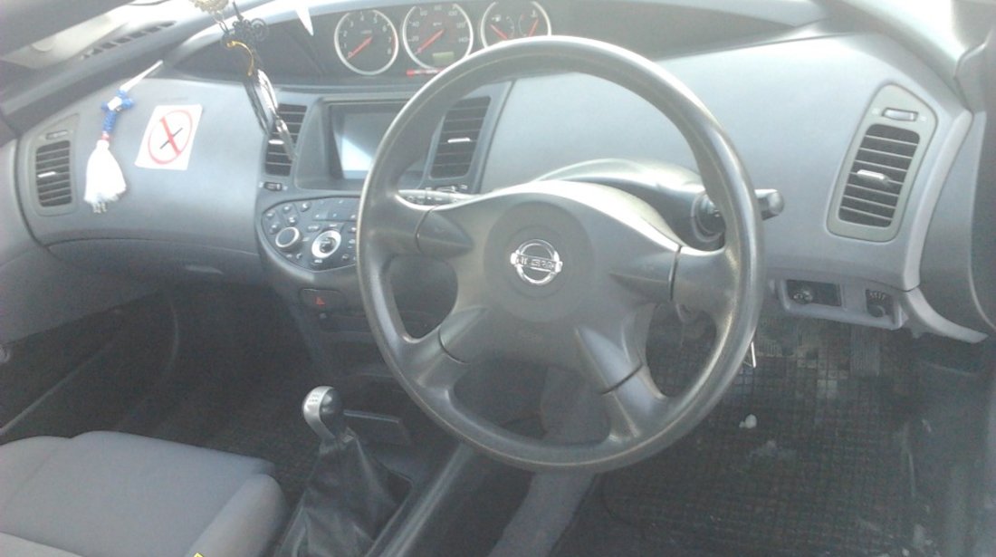 Dezmembrez nissan primera 1 8 i 85kw 115cp An 2003