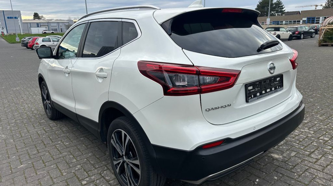 Dezmembrez Nissan Qashqai 1.3 benzina 103 Kw / 140 Cp transmisie automata an de fabricatie 2018