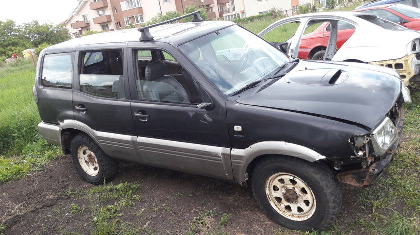 Dezmembrez nissan terrano 2, 2.7 tdi, 125 cp, an 2002