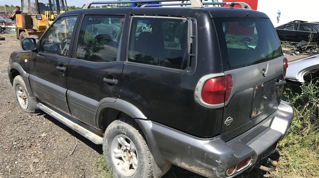 Dezmembrez Nissan Terrano 2,7 tdi 2003