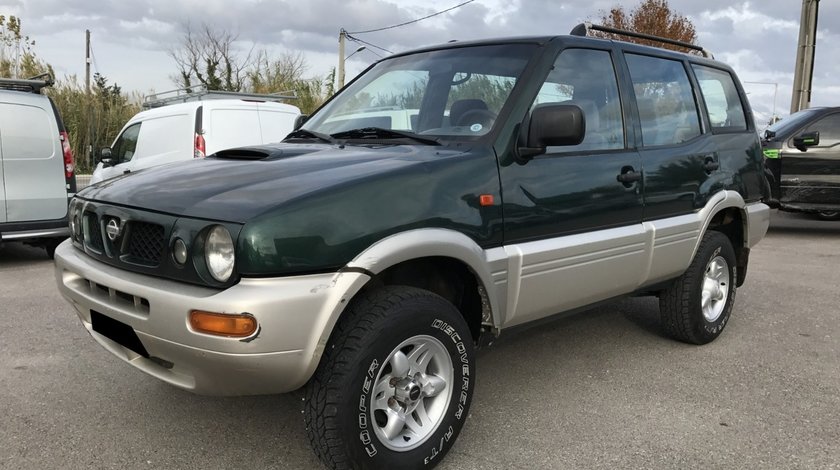 Dezmembrez Nissan Terrano, an fabr. 1997 , 2.4i, caroserie SUV