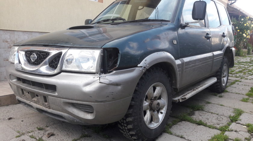 dezmembrez nissan terrano II, 2.7 tdi, 92 kw, 125 cp, an 2001