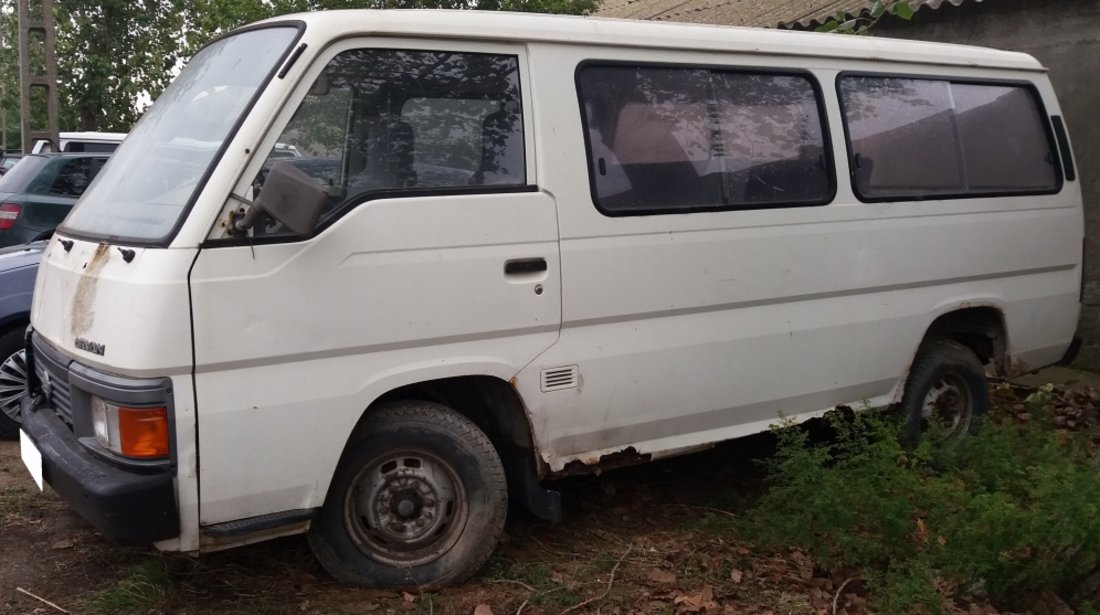 Dezmembrez Nissan Urvan E24, an fabr. 1993, 2.5TD