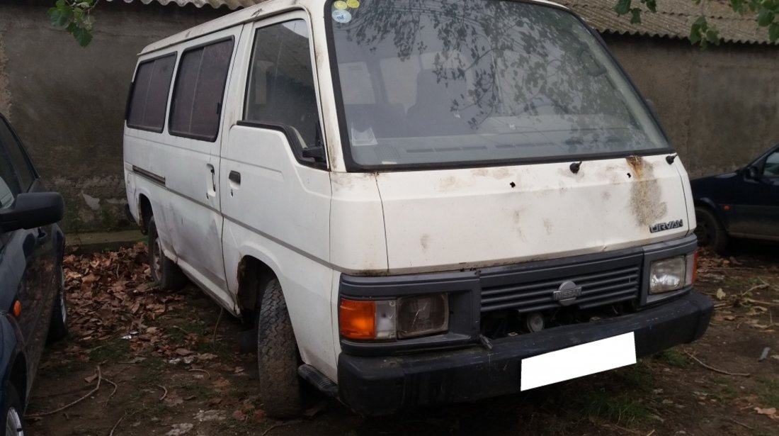 Dezmembrez Nissan Urvan E24, an fabr. 1993, 2.5TD