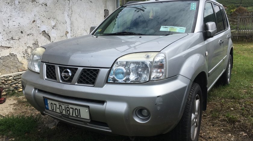 Dezmembrez Nissan X-Trail 2.2 diesel 2007