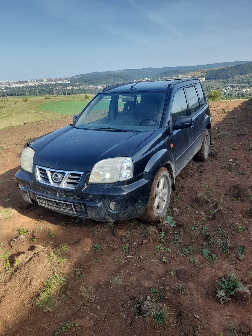 Dezmembrez Nissan x trail motor 2,2 an 2001 2007