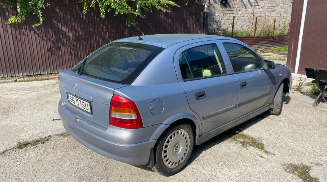 Dezmembrez Opel Astra 1.7 DTI 2000