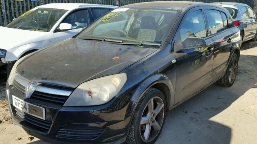 Dezmembrez Opel Astra 2004 1.7cdti