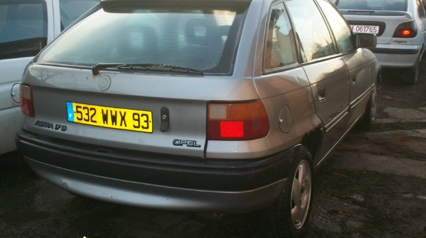 Dezmembrez Opel Astra F 1 7 diesel an 1996