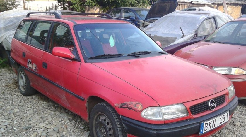 Dezmembrez Opel Astra F 1.7 Diesel.