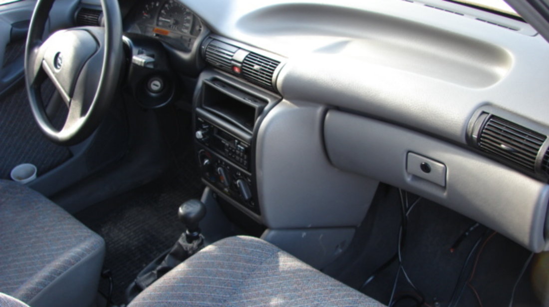 Dezmembrez Opel Astra F Din Anul 1993