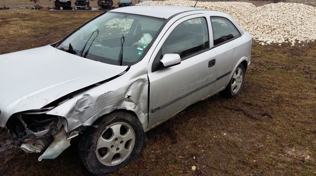 Dezmembrez Opel Astra G 1,6 16V