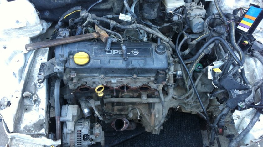 Dezmembrez Opel Astra G caravan din 2001 motor de 1 7D