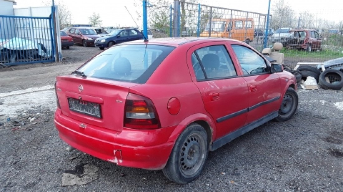 Dezmembrez Opel Astra G Combi, an 2000, motorizare 1.7 DTI