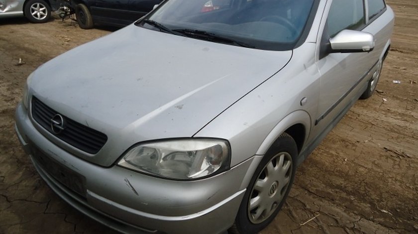 Dezmembrez opel astra g coupe 1.6 benzina din 2003