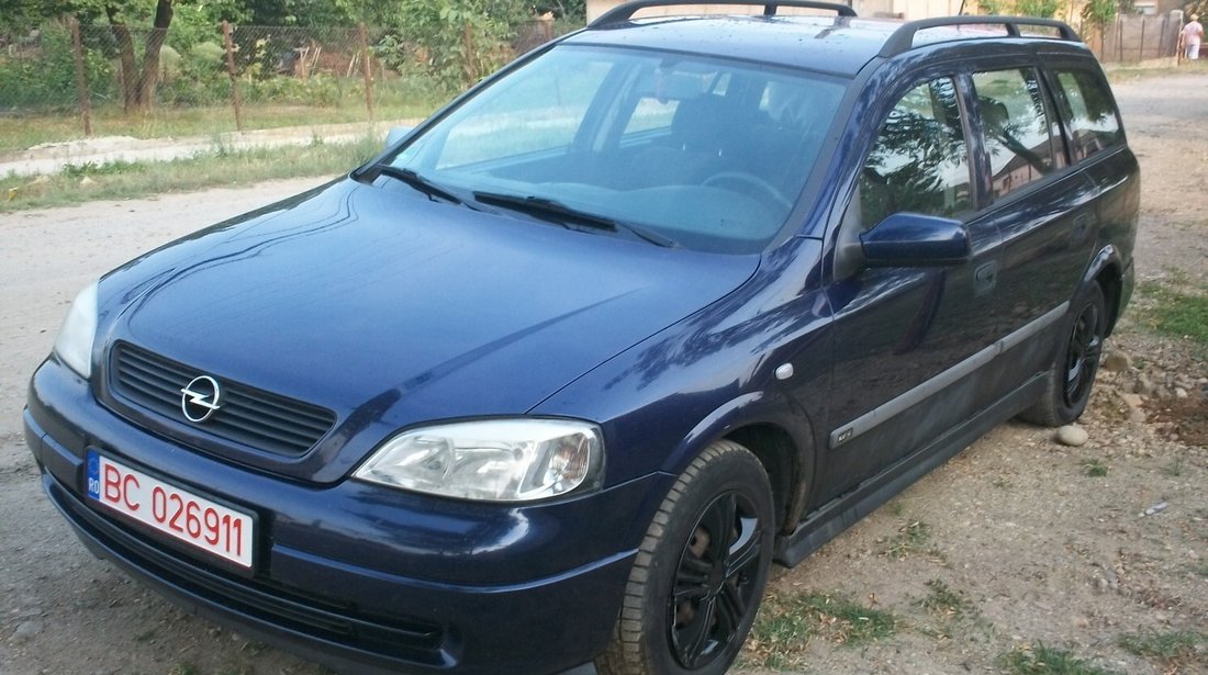 Dezmembrez Opel Astra G motor 1.6 16 valve benzina an 2000 in stare foarte buna