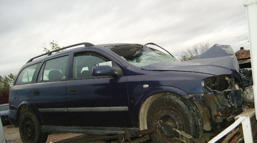 Dezmembrez Opel Astra G