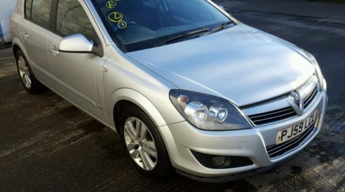 Dezmembrez Opel Astra H, 1.6b 2009