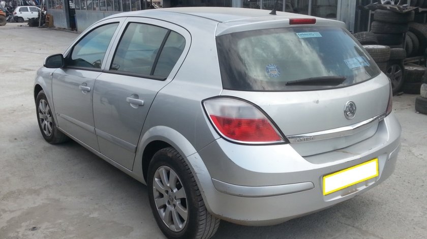 Dezmembrez Opel Astra H 1.9 CDTI , hatchback 4+1 usi, an fab 2006