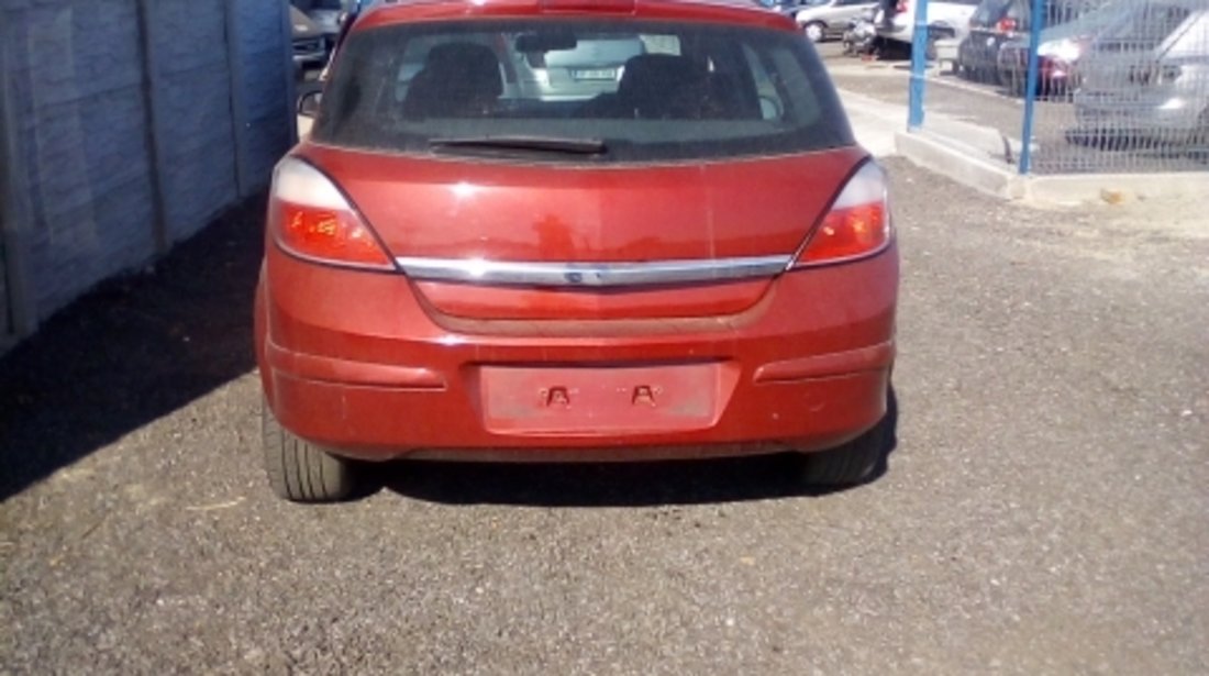 Dezmembrez Opel  Astra H ,an 2006