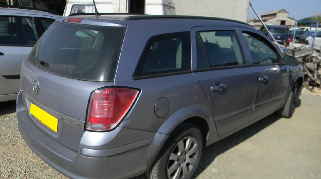 Dezmembrez Opel Astra H caravan 1.7 CDTI, 2005