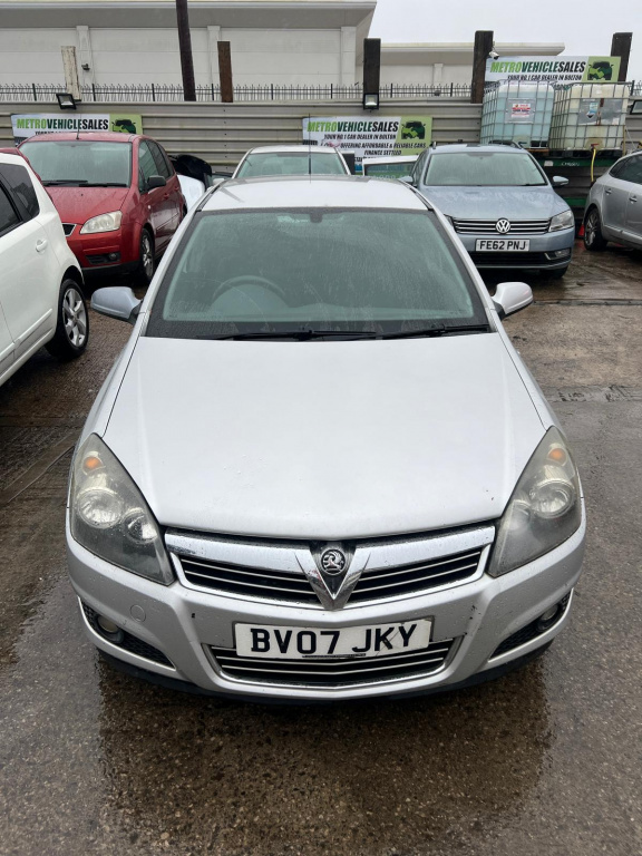 Dezmembrez Opel Astra H [Fabr 2004-2009]