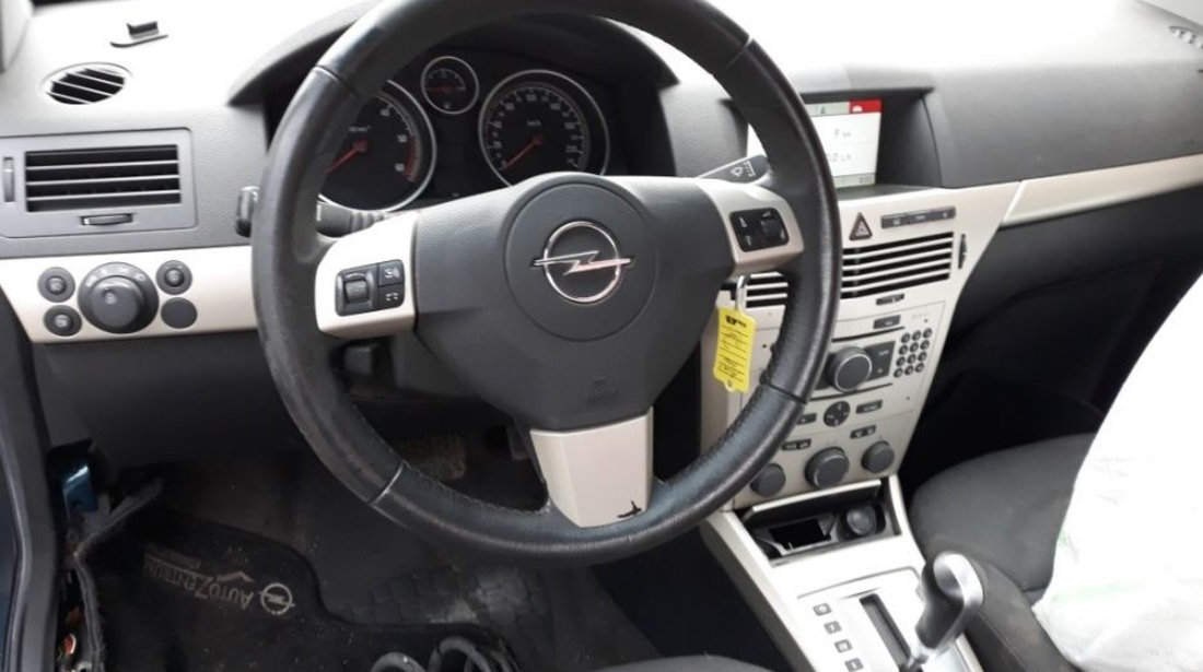 Dezmembrez Opel Astra H facelift 1.9cdti 88kw 120cp Z19DT Automatic !