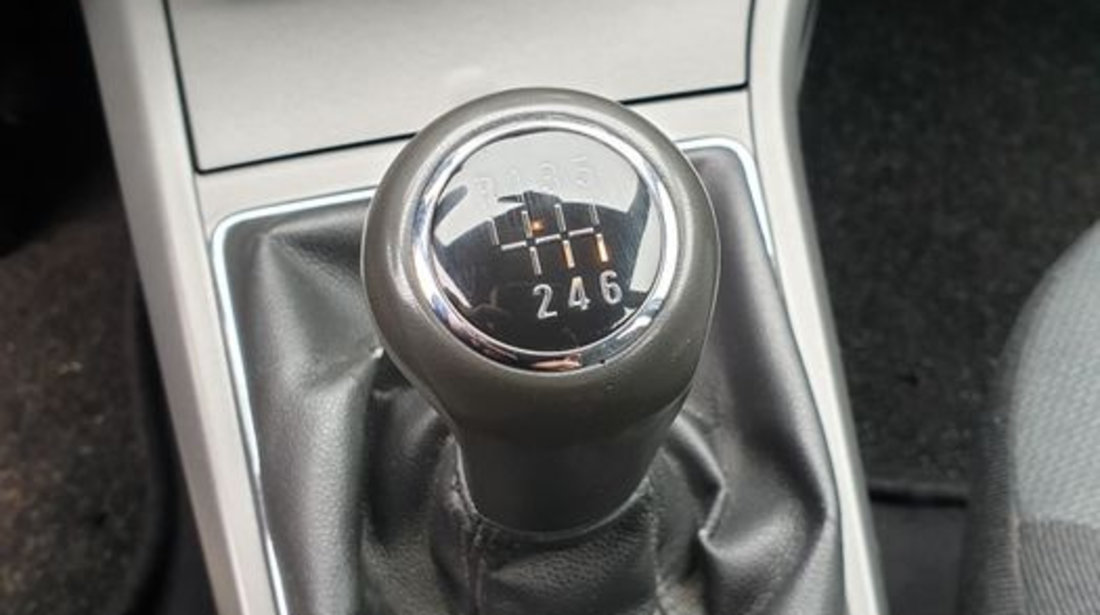 Dezmembrez Opel Astra H z157 1.9 cdti 120 cp M32 Z19DT VLD2041