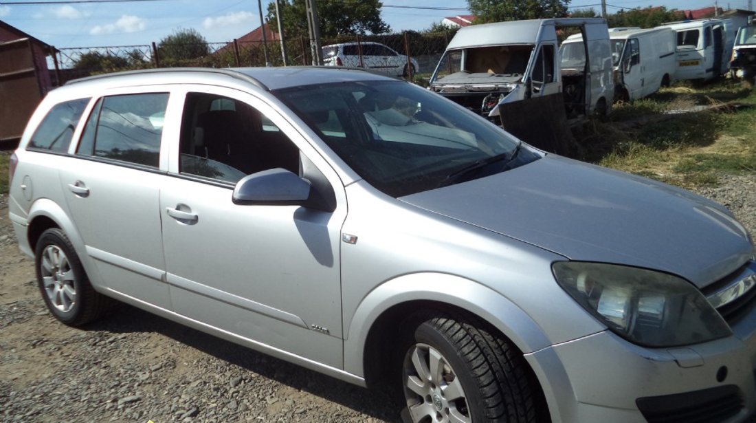 Dezmembrez opel astra h