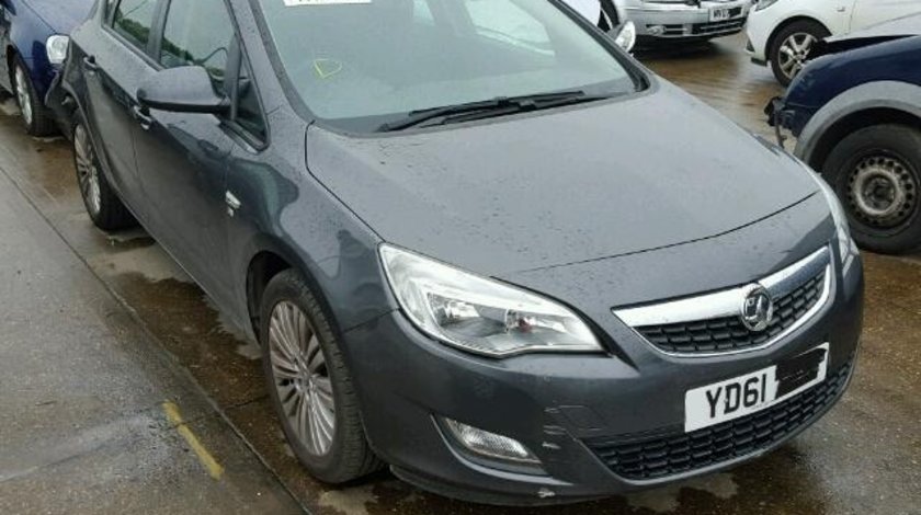 Dezmembrez Opel Astra J, 1.6benz