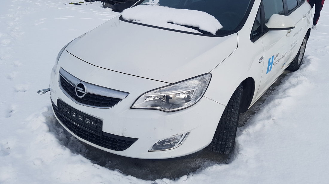 Dezmembrez Opel ASTRA J  1.7 cdti  A17DTE