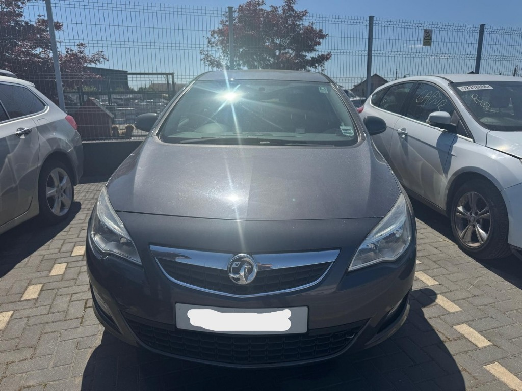 Dezmembrez Opel Astra J 1.7 CDTI, A17DTR