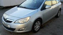 Dezmembrez Opel Astra J 1.7cdti 2011