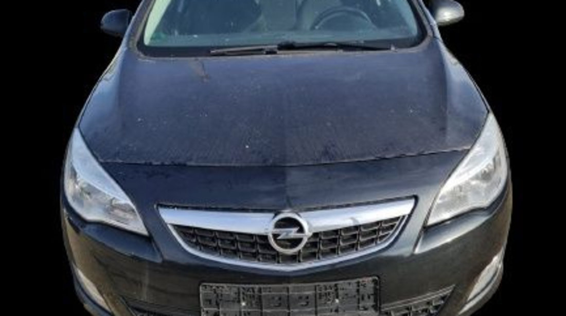 Dezmembrez Opel Astra J 1.7cdti A17DTR A17DRJ negru Sport Tourer break