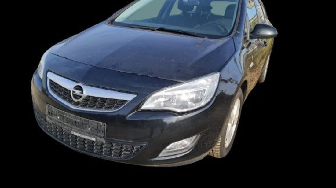 Dezmembrez Opel Astra J 1.7cdti A17DTR A17DRJ negru Sport Tourer break