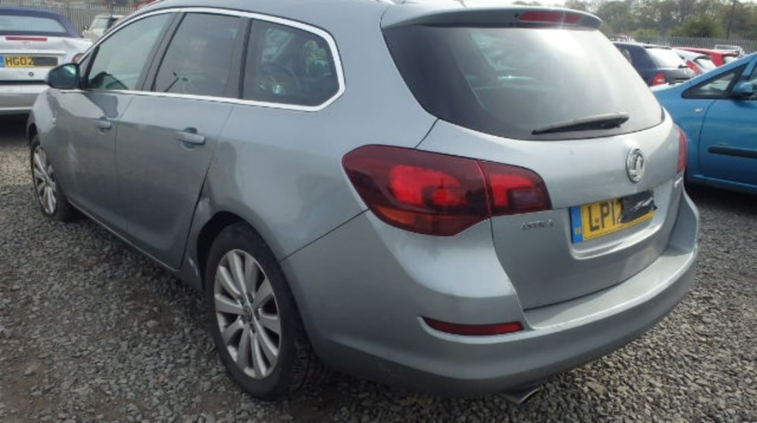 Dezmembrez Opel Astra J, 1.7cdti, A17DTR, orice piesa!