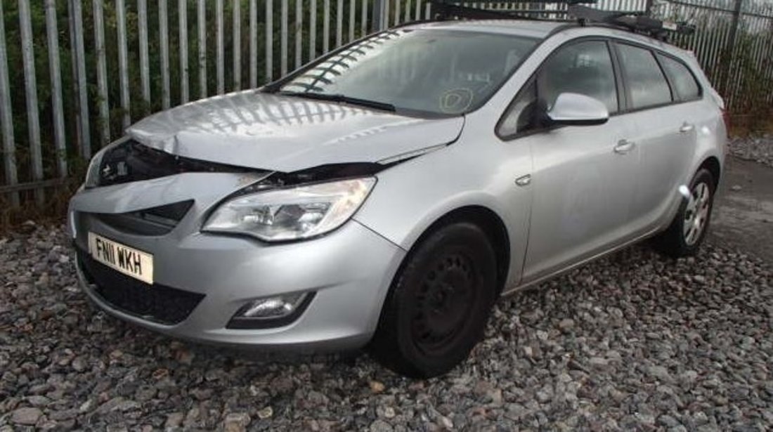 Dezmembrez opel astra j 1.7cdti an 2014