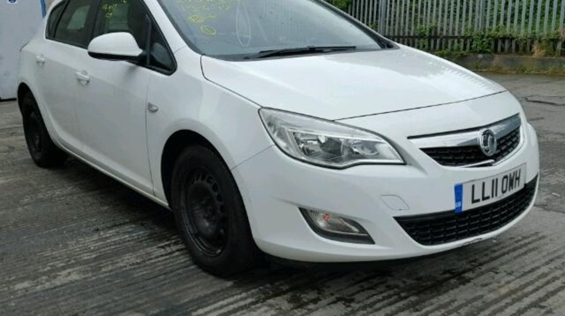 Dezmembrez Opel Astra J, 2.0cdti