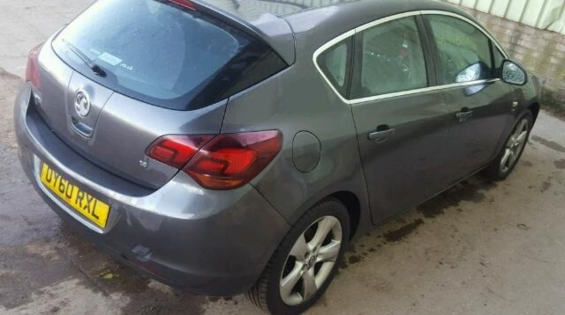 Dezmembrez Opel Astra J combi, 1.7cdti, A17DTL